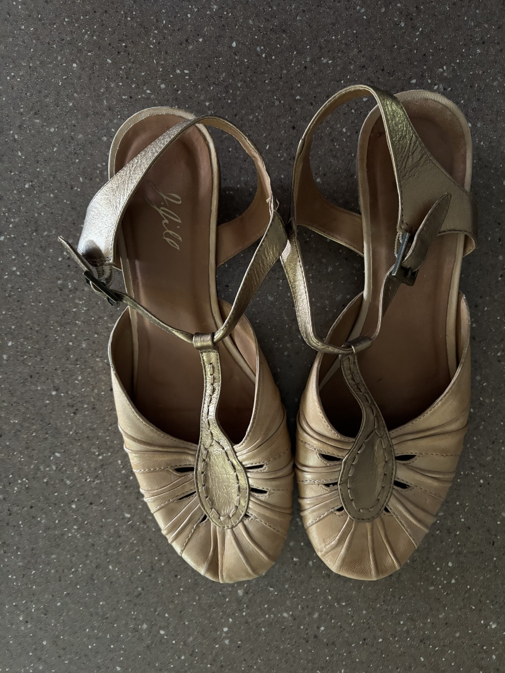J Jill Golden Color Women’s Size 9 (39) Shoes